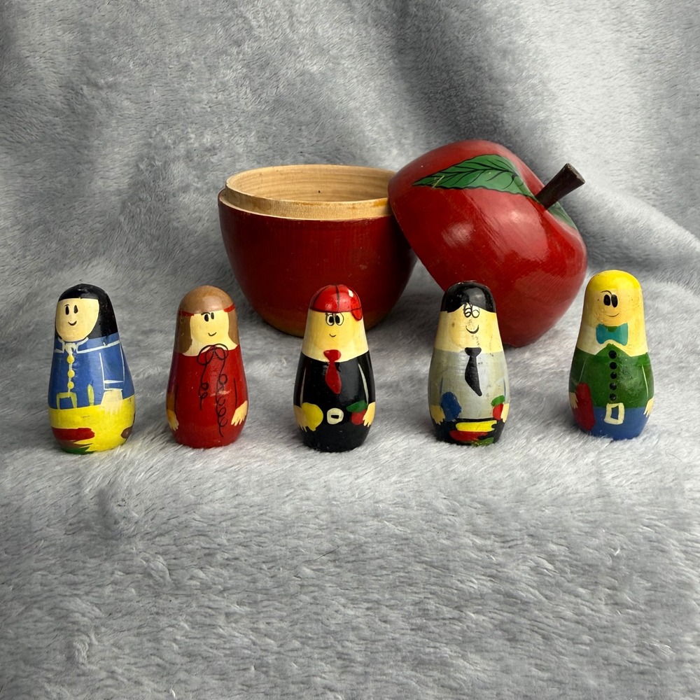 Vintage Wooden Nesting Apple with 5 Hand Painted Peg People Figures Folk Art